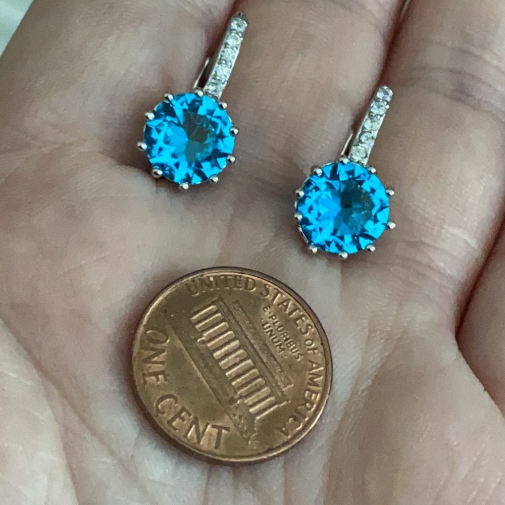 New 925 Silver Sapphire Stud Earrings - Picture 3 of 5
